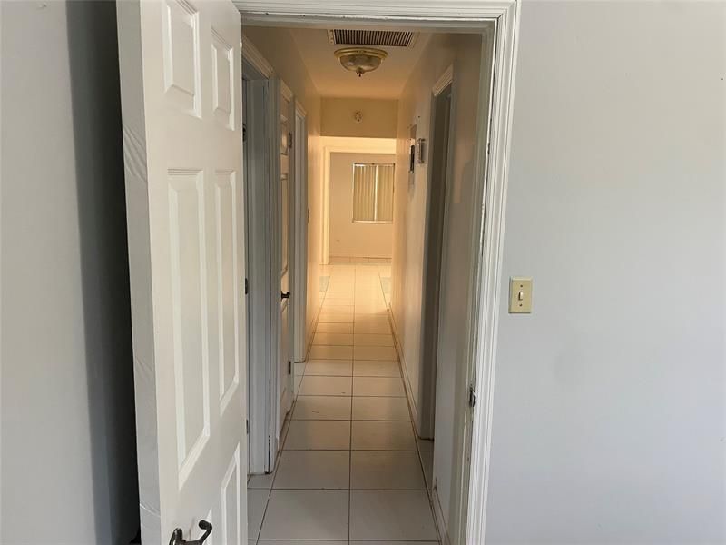 2215 NW 9th Court, Fort Lauderdale, FL 33311 Photo