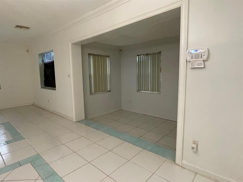 2215 NW 9th Court, Fort Lauderdale, FL 33311 Photo