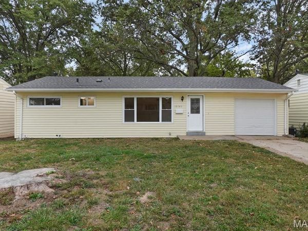 10140 Dellridge Lane, Dellwood, MO 63136