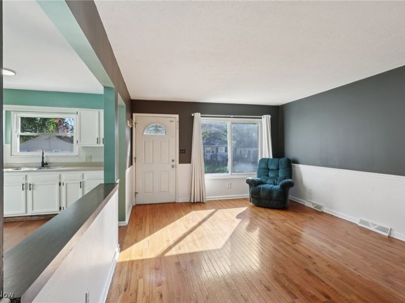 791 Georgia Avenue, Akron, OH 44306 Photo 3