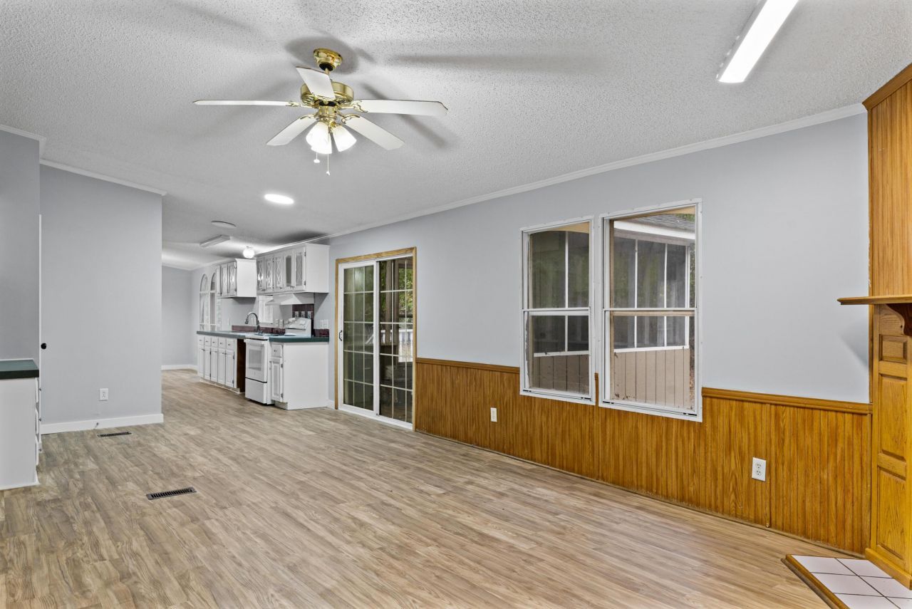 183 Baycreek Lane Photo 17