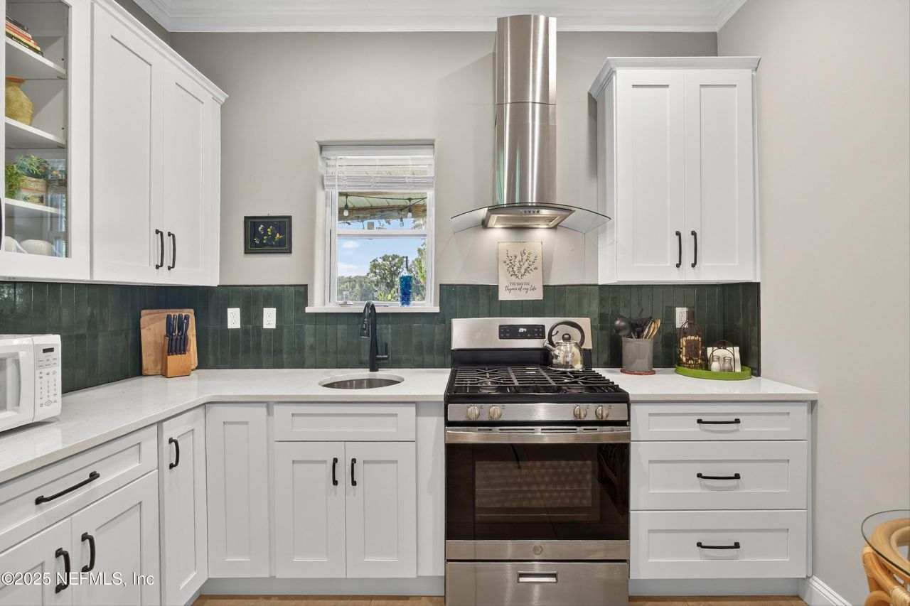 301 Saratoga Drive, Satsuma, FL 32189 Photo