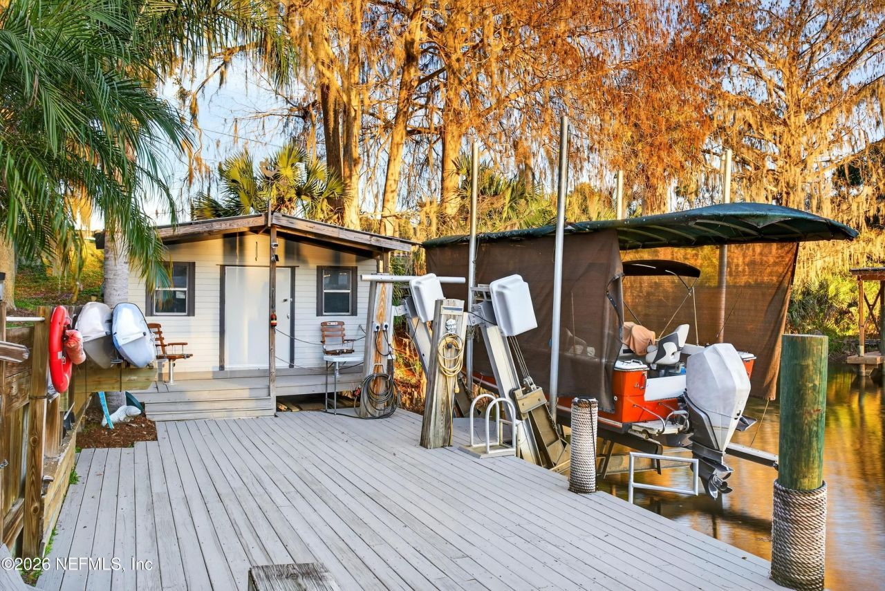 301 Saratoga Drive, Satsuma, FL 32189 Photo