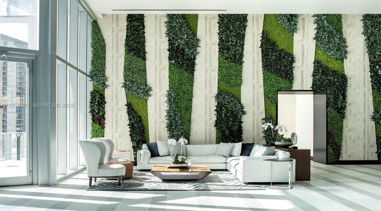 851 NE 1st Ave, Unit 4107, Miami, FL 33132 Photo