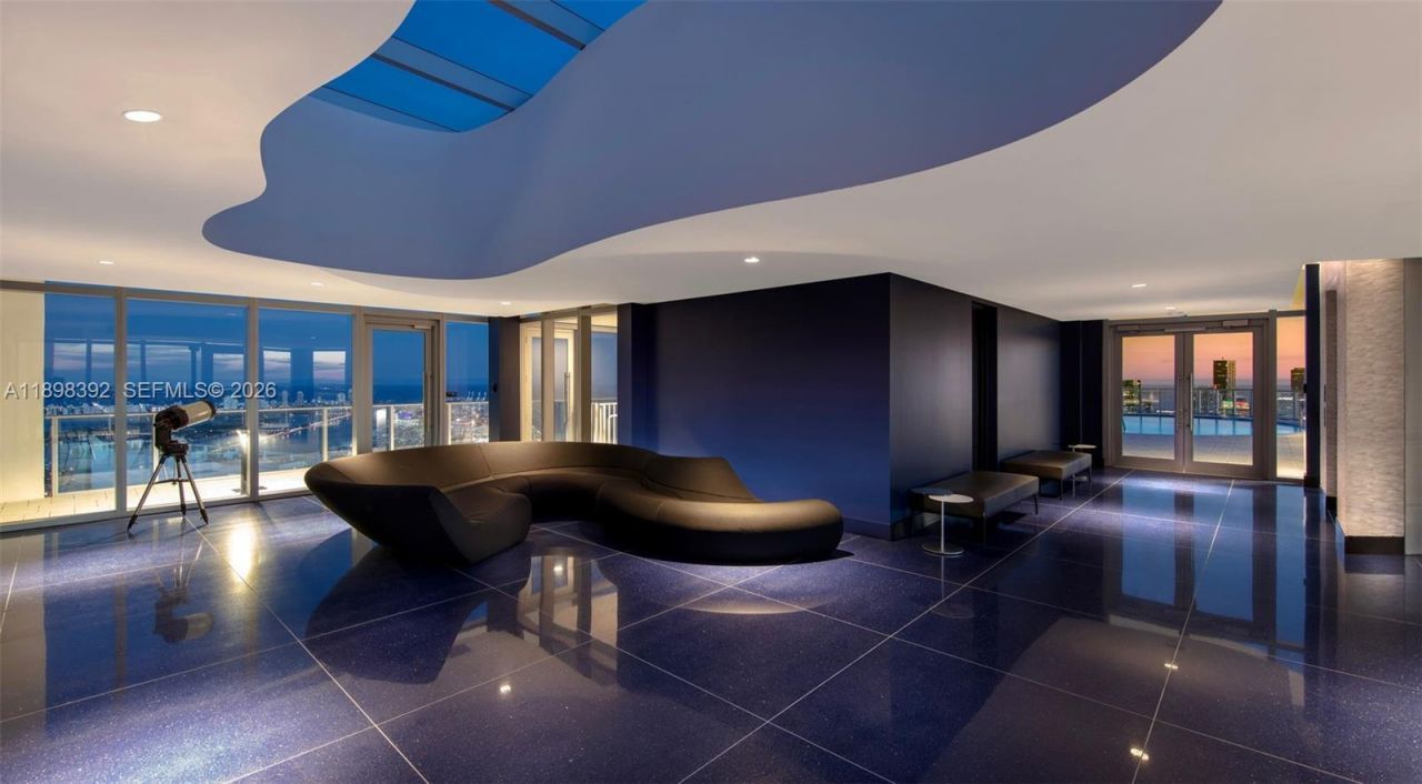 851 NE 1st Ave, Unit 4107, Miami, FL 33132 Photo