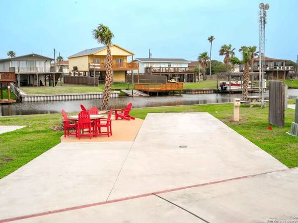 101 Caribbean Dr Unit 6, Corpus Christi, TX 78418