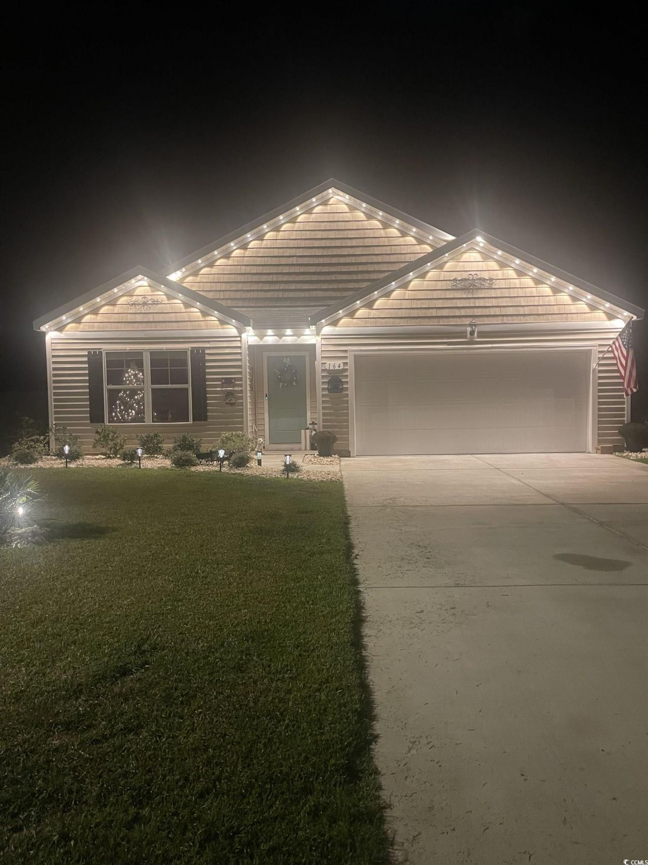 164 Seasons Trace Loop Photo 4