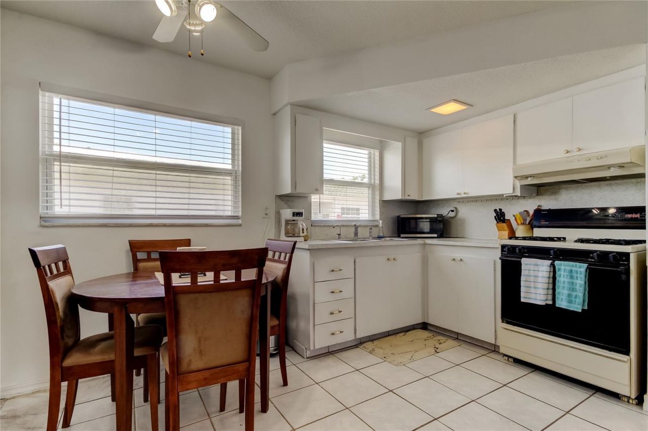 7727 39th Avenue N, Saint Petersburg, FL 33709 Photo