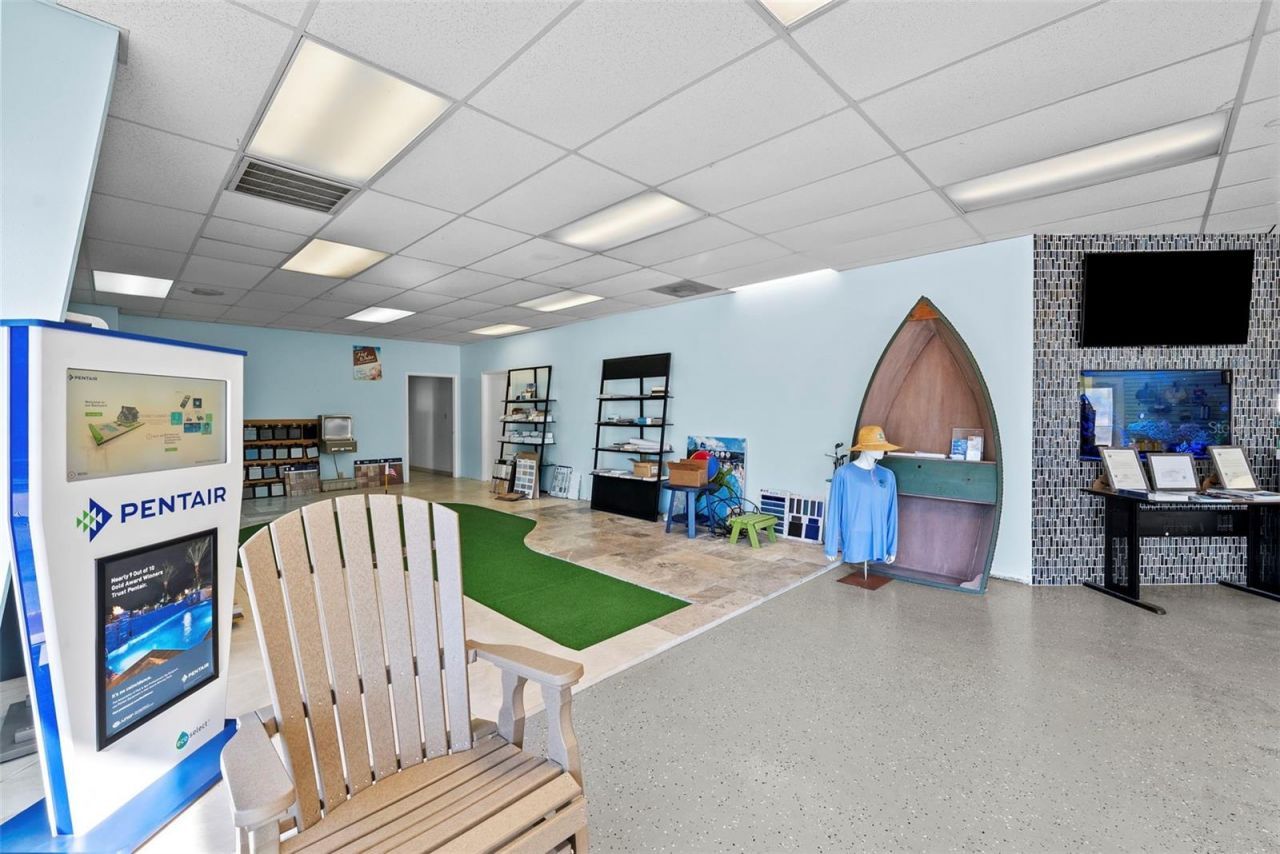 1400 W Bay Drive, Largo, FL 33770 Photo