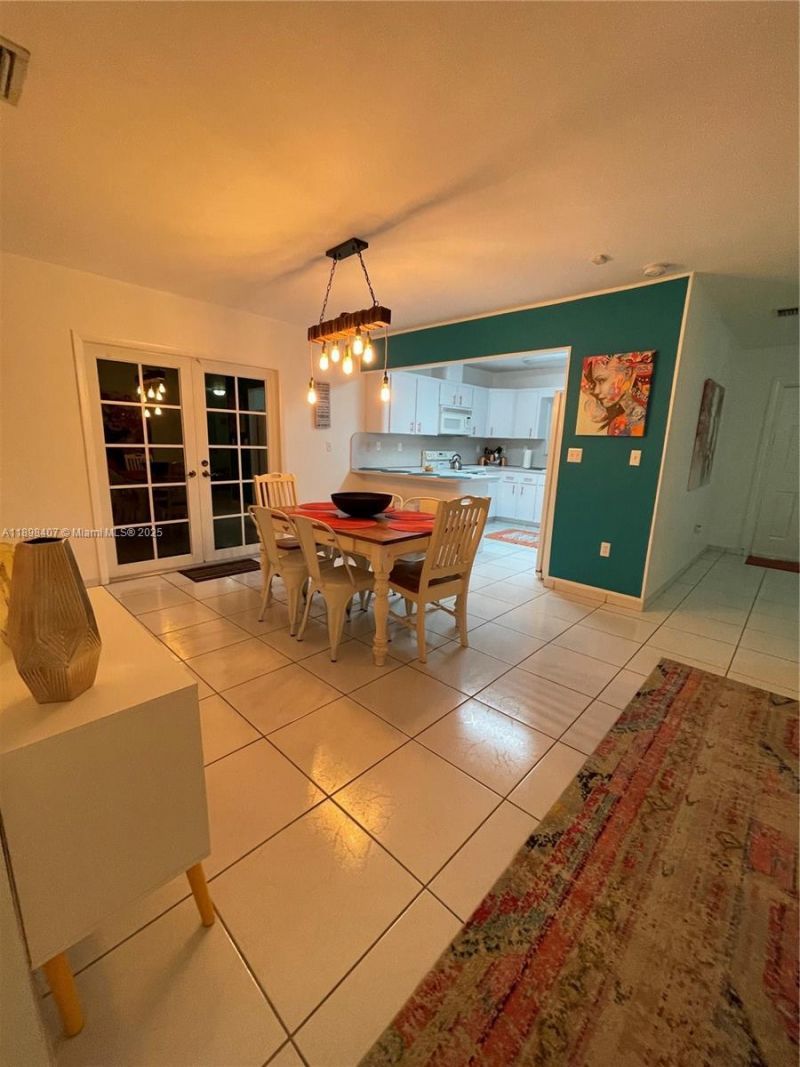 4521 NW 4th St, Unit 4521, Miami, FL 33126 Photo