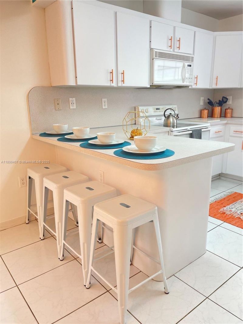 4521 NW 4th St, Unit 4521, Miami, FL 33126 Photo