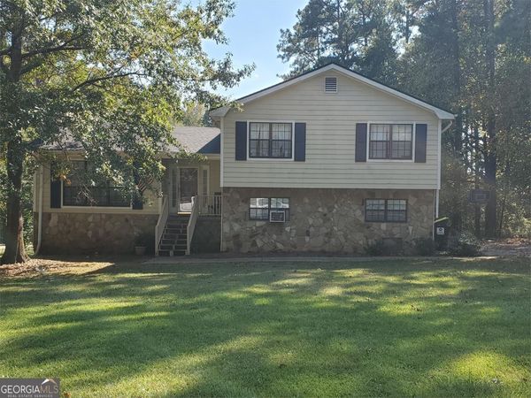 821 Greenwood Trail SE, Conyers, GA 30094