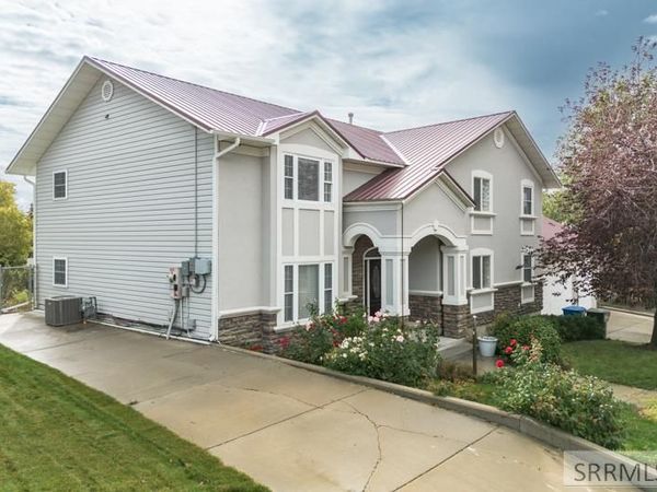 2861 Lois Lane, POCATELLO, ID 83201