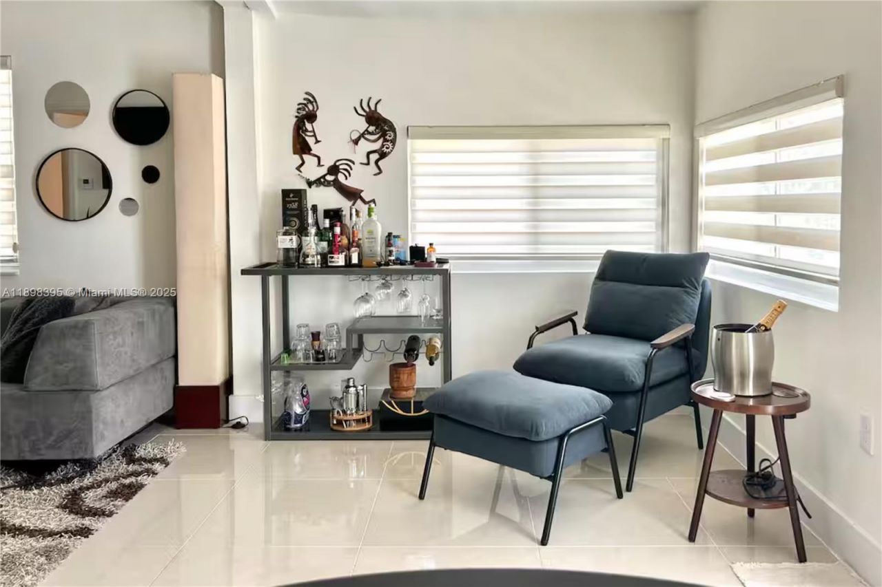 3132 NW 43rd St, Miami, FL 33142 Photo