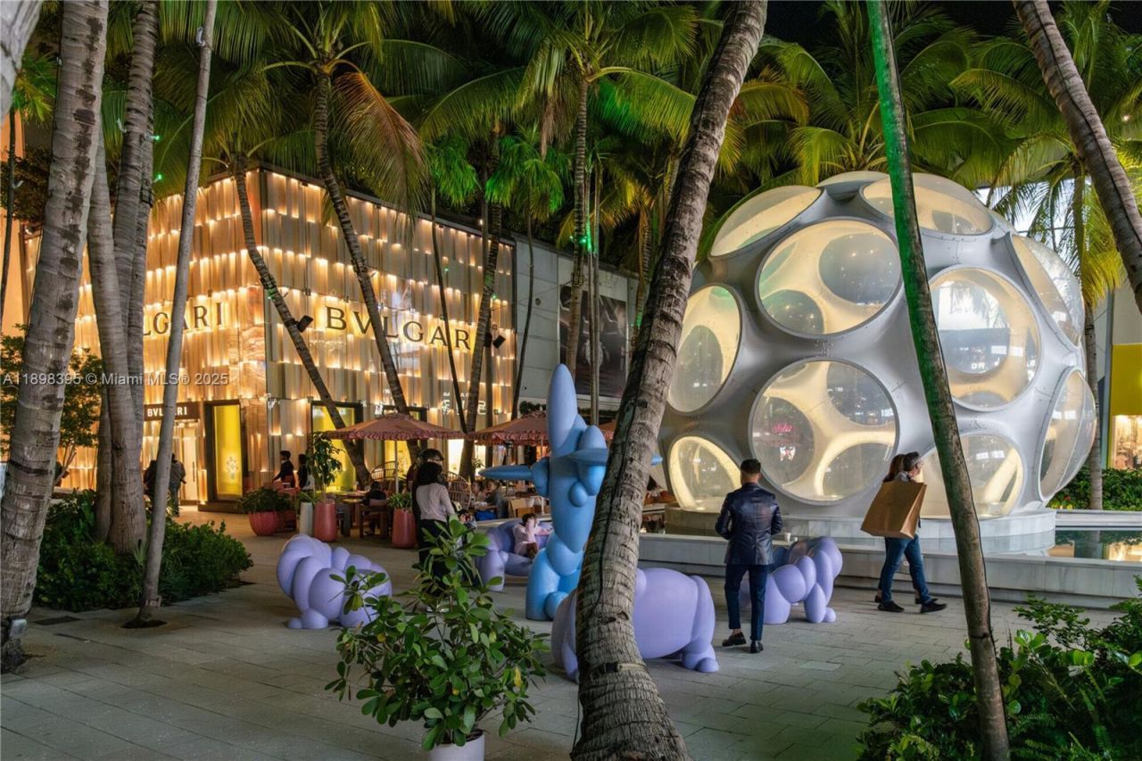 3132 NW 43rd St, Miami, FL 33142 Photo