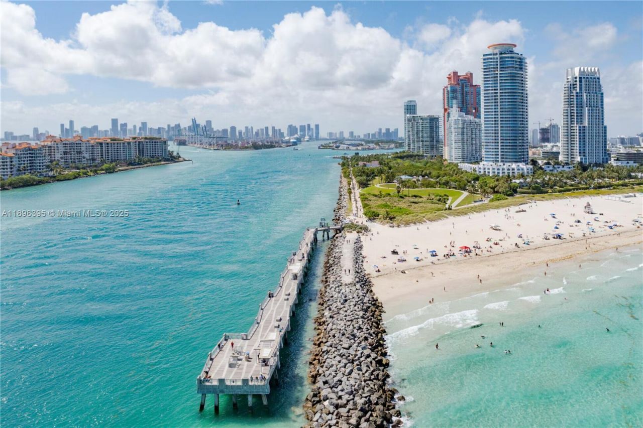 3132 NW 43rd St, Miami, FL 33142 Photo