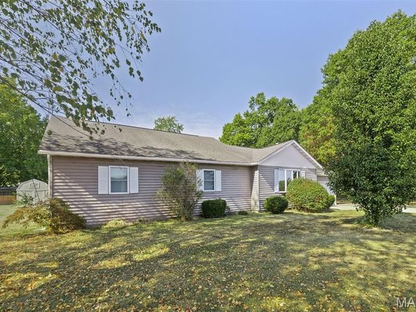 1005 N James Street, Sparta, IL 62286