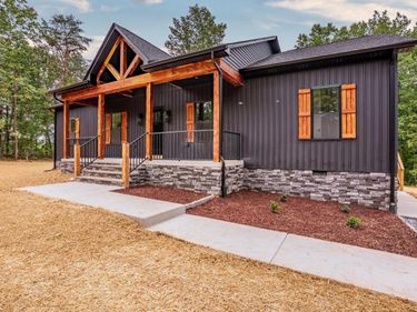 594 Community Road, Dillwyn, VA 23936