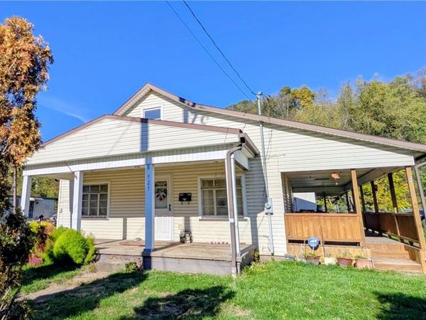 923 Wood Street, Wellsville, OH 43968