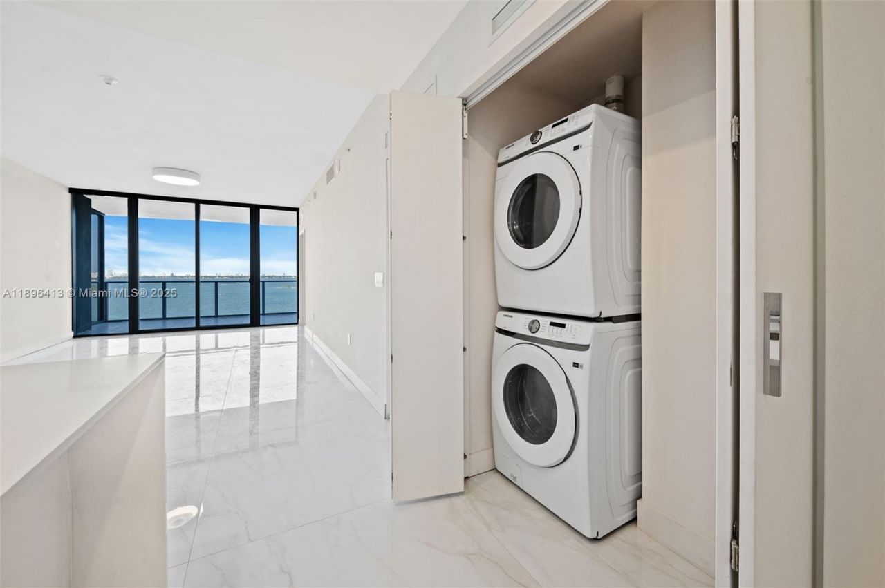 700 NE 24th St, Unit 702, Miami, FL 33137 Photo