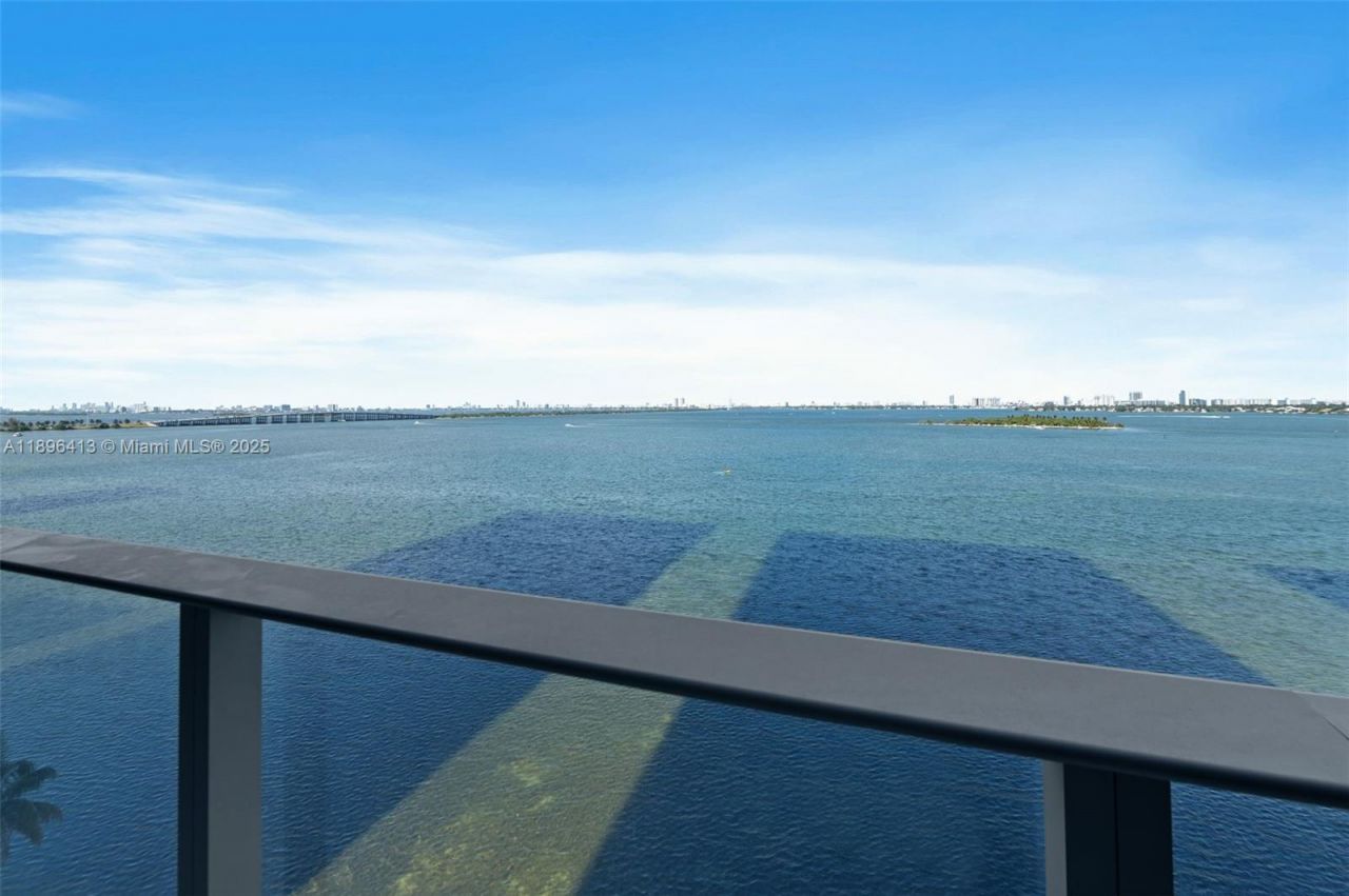 700 NE 24th St, Unit 702, Miami, FL 33137 Photo