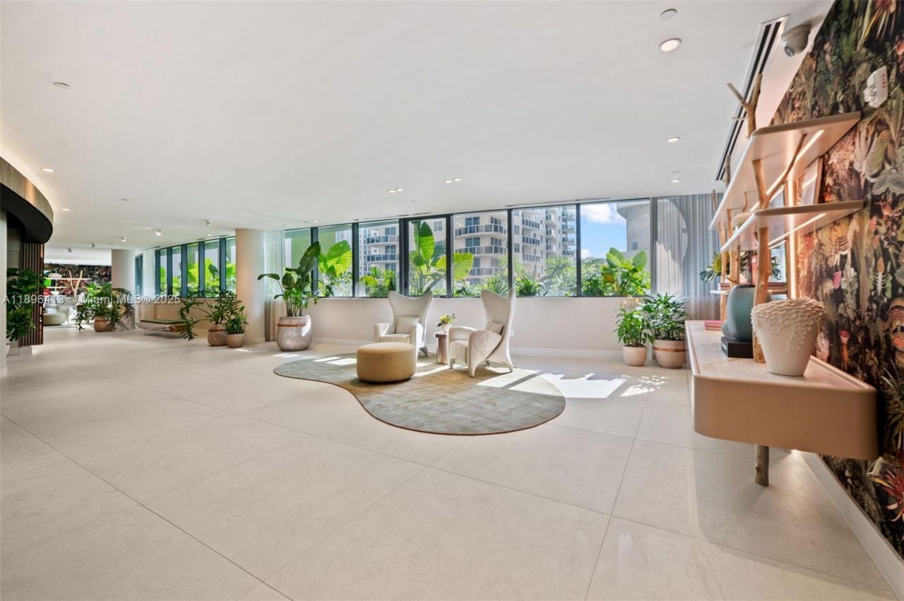 700 NE 24th St, Unit 702, Miami, FL 33137 Photo