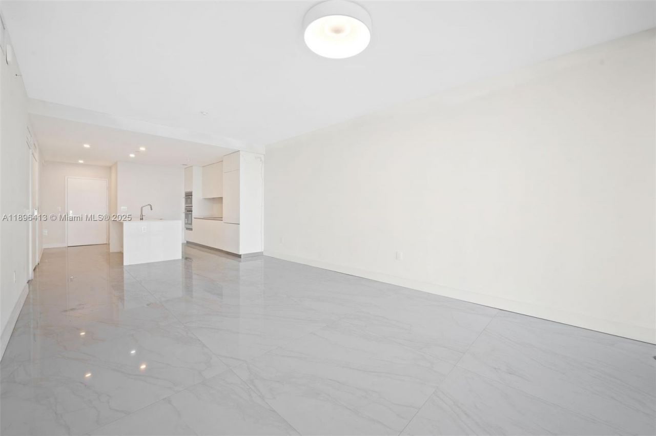 700 NE 24th St, Unit 702, Miami, FL 33137 Photo