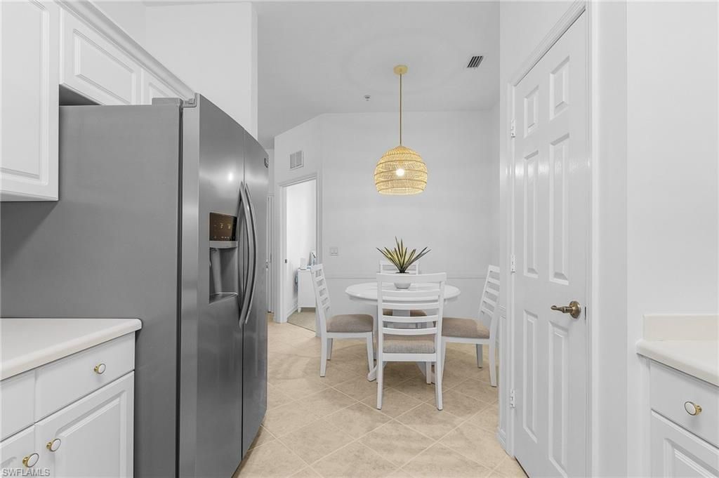3984 Bishopwood Ct E, Unit 205, Naples, FL 34114 Photo