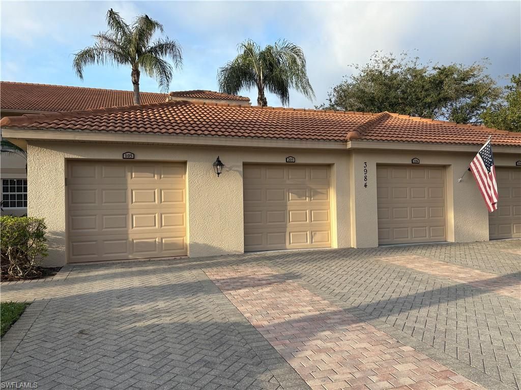 3984 Bishopwood Ct E, Unit 205, Naples, FL 34114 Photo