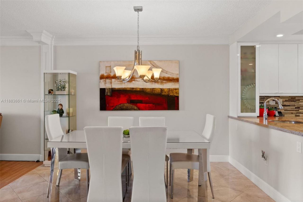 18260 N Bay Rd, Unit 516, Sunny Isles Beach, FL 33160 Photo