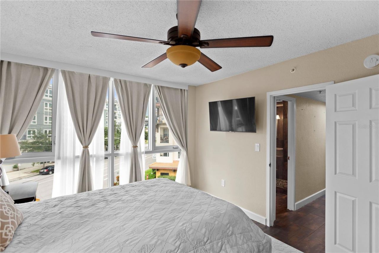 470 3rd Street S, Unit 322, Saint Petersburg, FL 33701 Photo