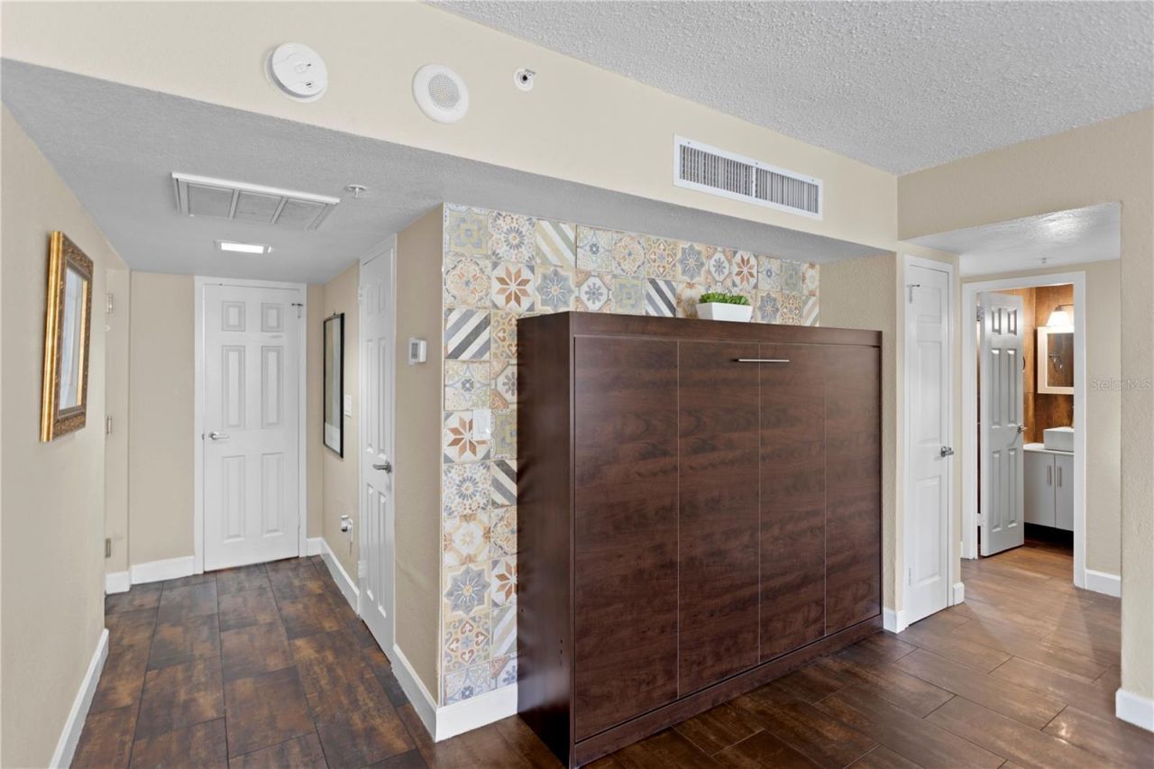 470 3rd Street S, Unit 322, Saint Petersburg, FL 33701 Photo