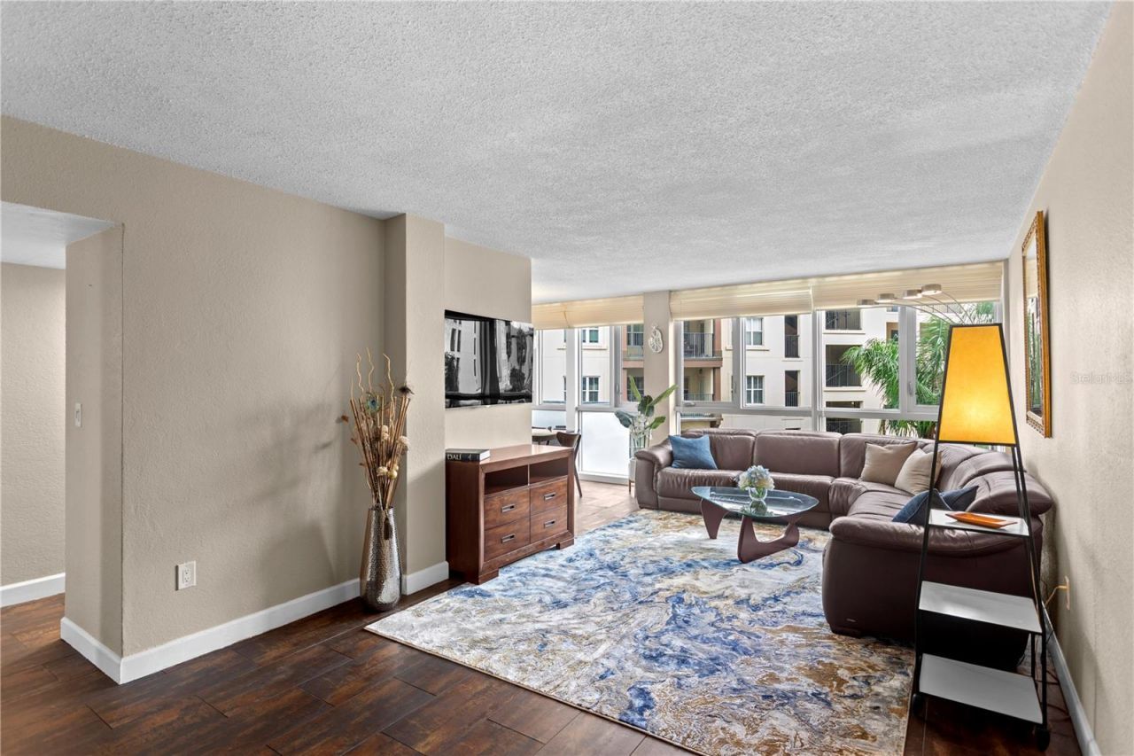 470 3rd Street S, Unit 322, Saint Petersburg, FL 33701 Photo