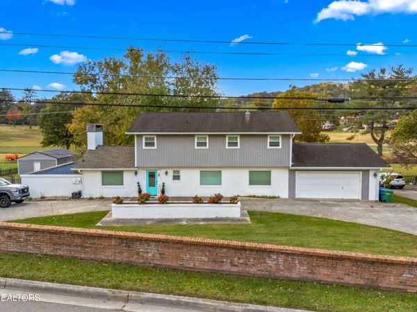 1033 WALTERS DR., Morristown, TN 37814