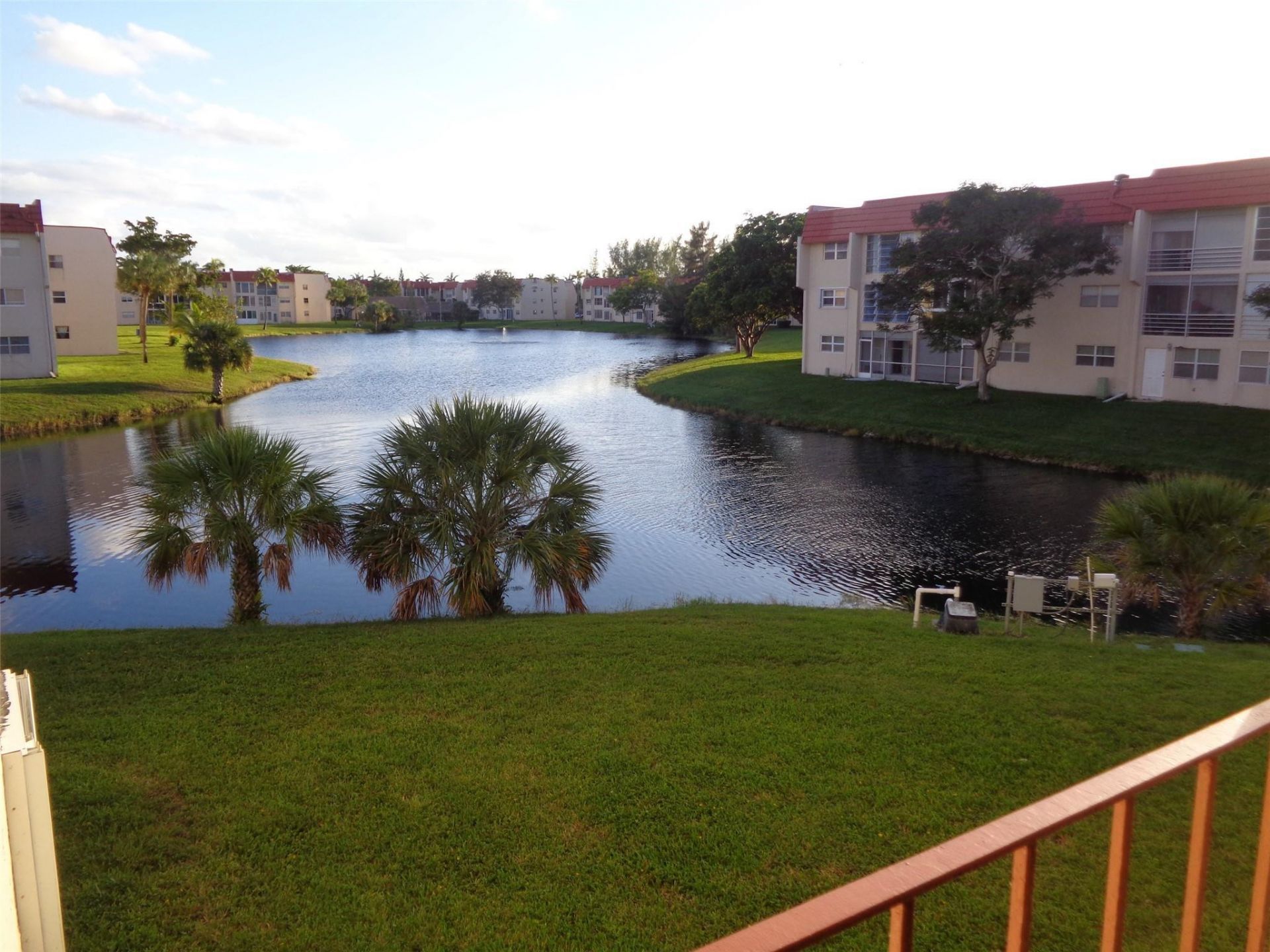 2831 E Sunrise Lakes Drive, Unit 209, Sunrise, FL 33322 Photo