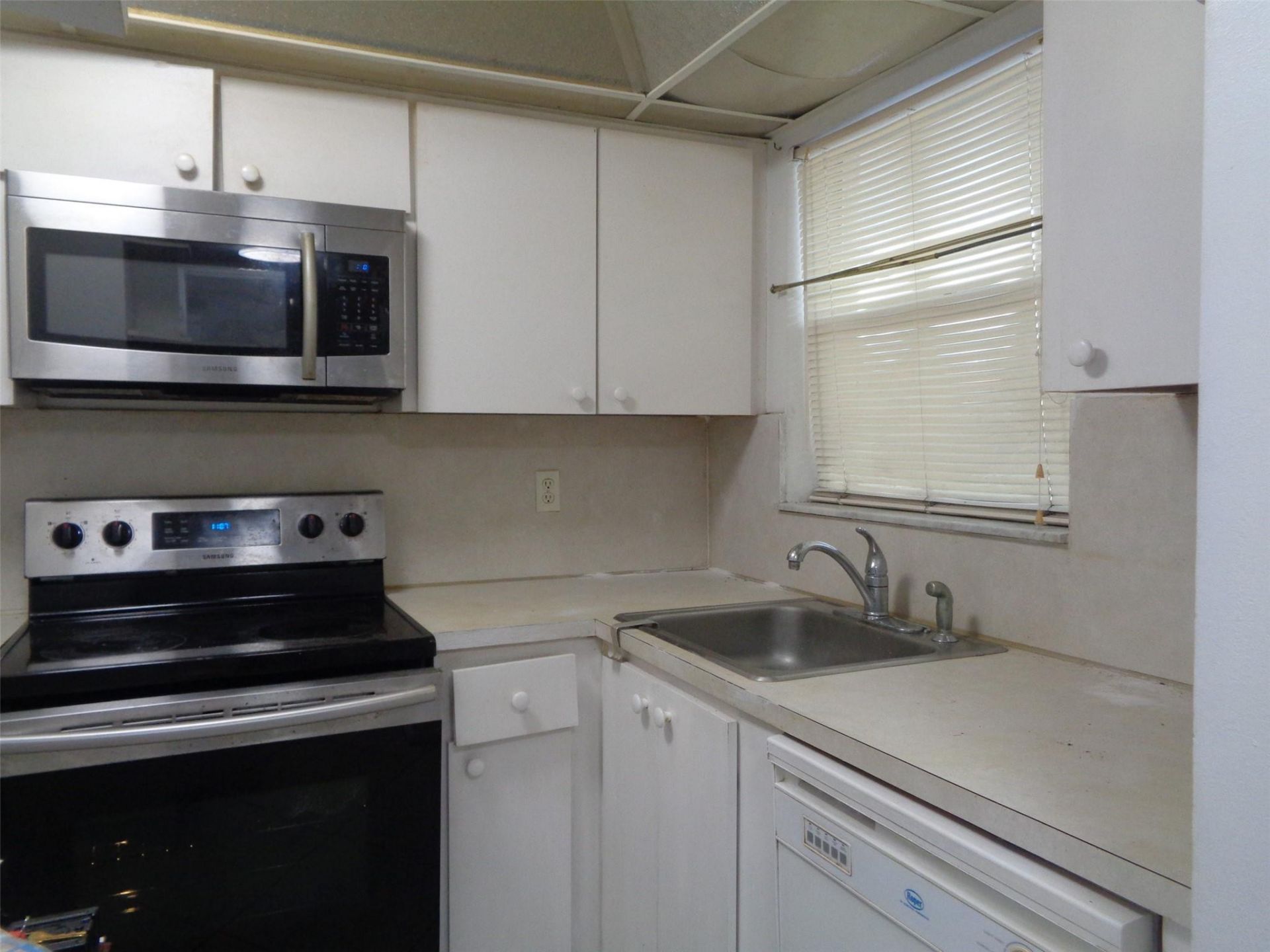 2831 E Sunrise Lakes Drive, Unit 209, Sunrise, FL 33322 Photo