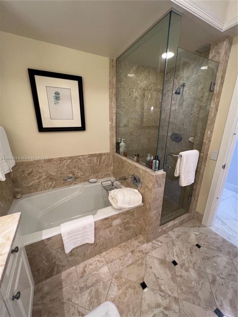 1435 Brickell Ave, Unit 3307, Miami, FL 33131 Photo