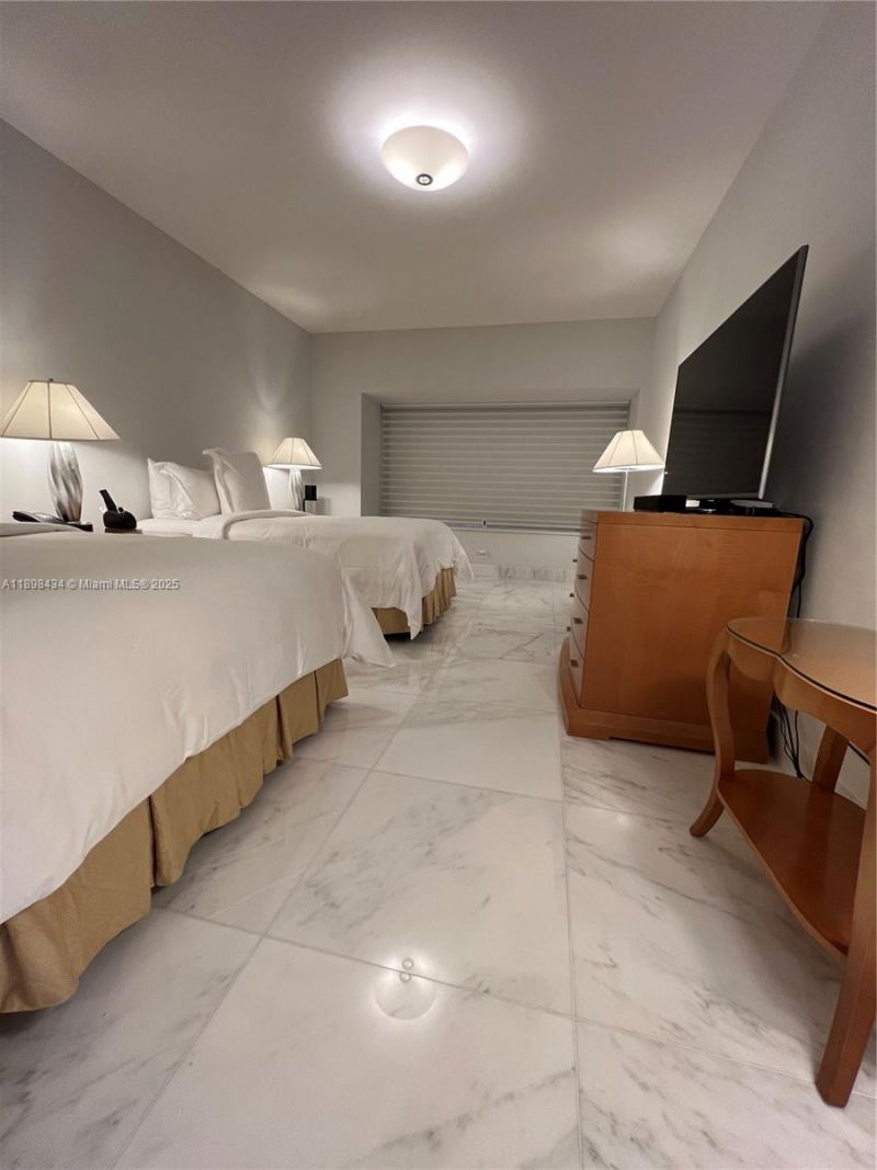 1435 Brickell Ave, Unit 3307, Miami, FL 33131 Photo