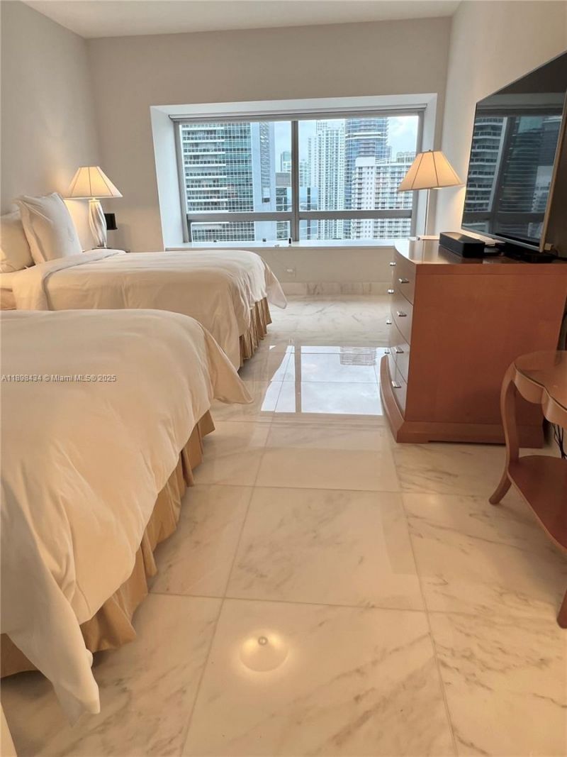 1435 Brickell Ave, Unit 3307, Miami, FL 33131 Photo