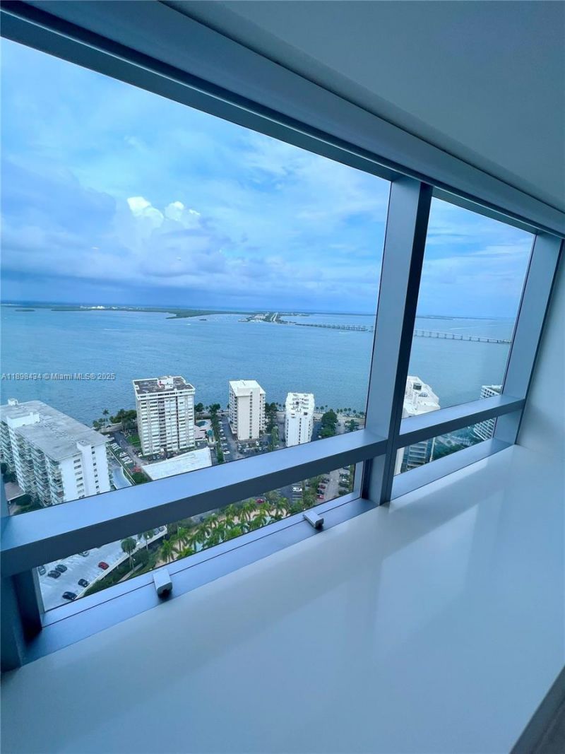 1435 Brickell Ave, Unit 3307, Miami, FL 33131 Photo