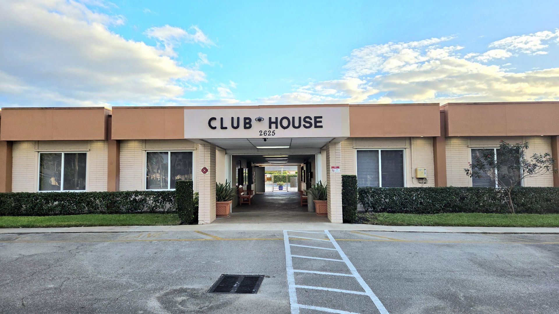 2568 Dudley Drive E, Unit G, West Palm Beach, FL 33415 Photo