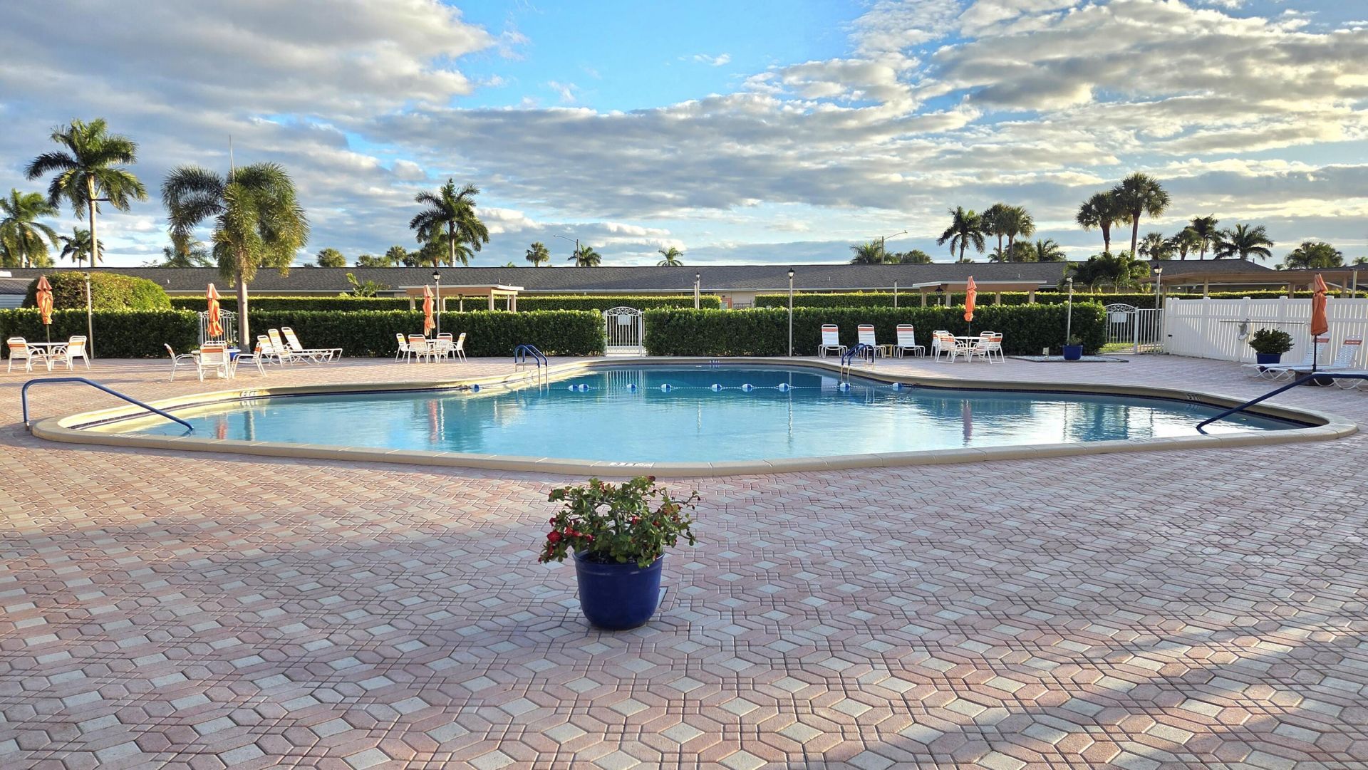 2568 Dudley Drive E, Unit G, West Palm Beach, FL 33415 Photo