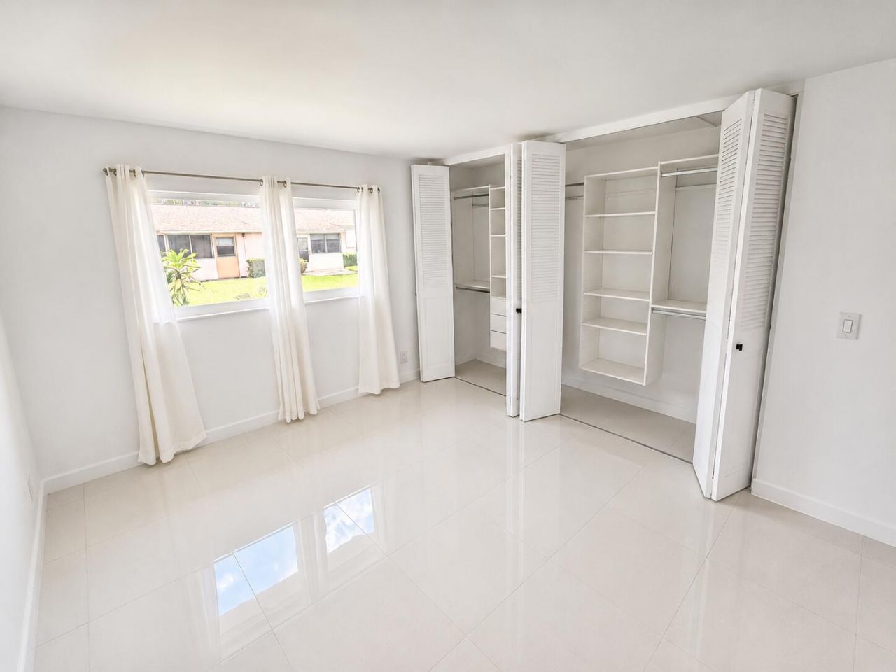 2568 Dudley Drive E, Unit G, West Palm Beach, FL 33415 Photo