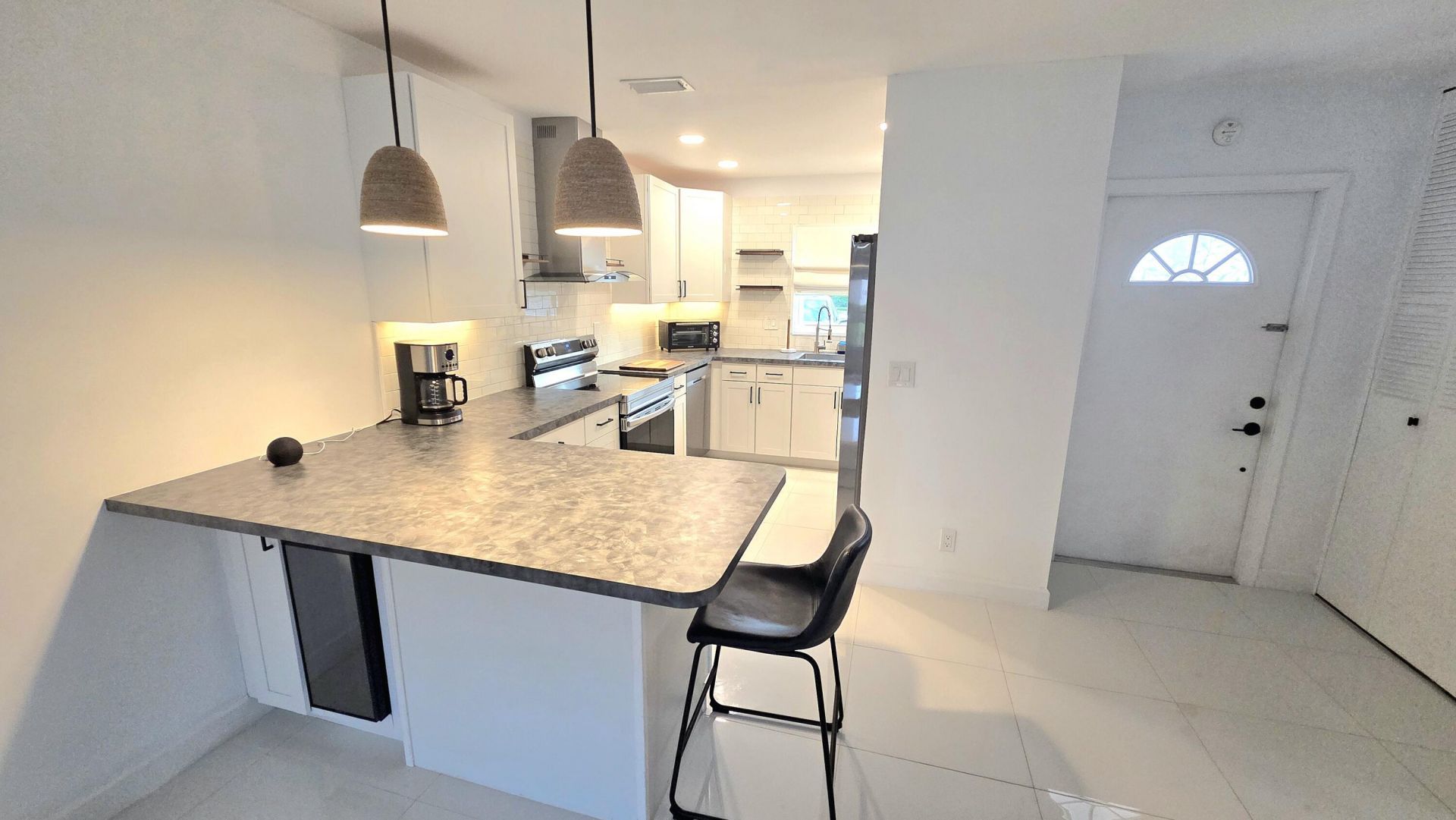 2568 Dudley Drive E, Unit G, West Palm Beach, FL 33415 Photo
