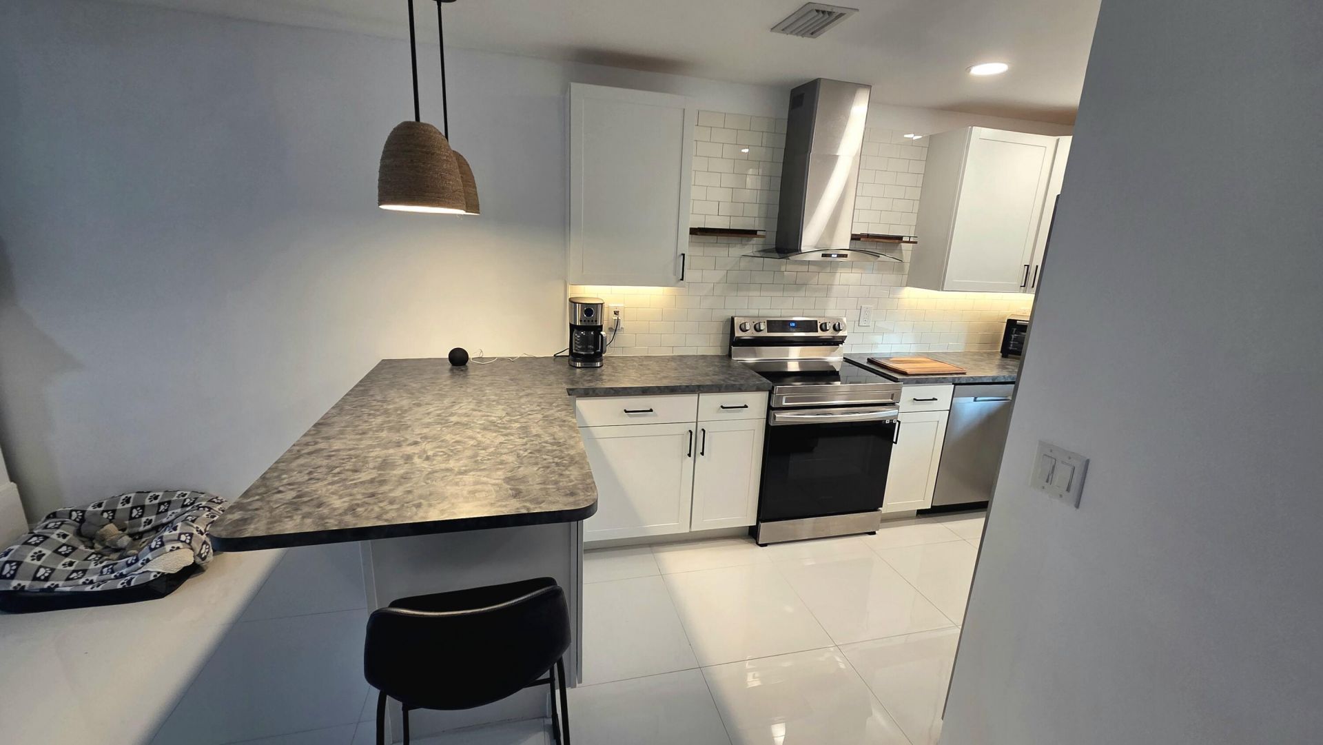 2568 Dudley Drive E, Unit G, West Palm Beach, FL 33415 Photo