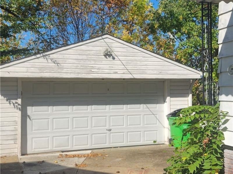 24691 Hawthorne, Euclid, OH 44117 Photo 4