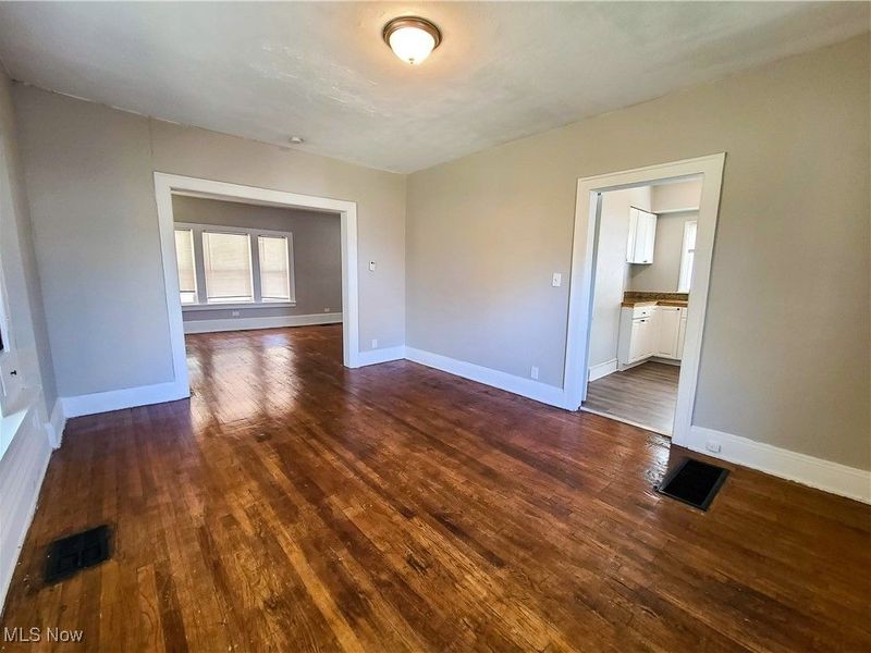 24691 Hawthorne, Euclid, OH 44117 Photo 6
