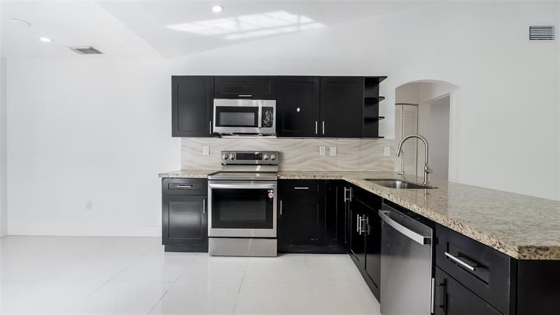 1811 SW 124th Way, Miramar, FL 33027 Photo