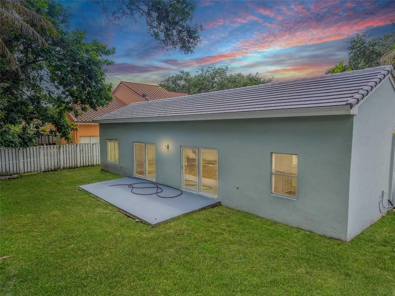 1811 SW 124th Way, Miramar, FL 33027 Photo