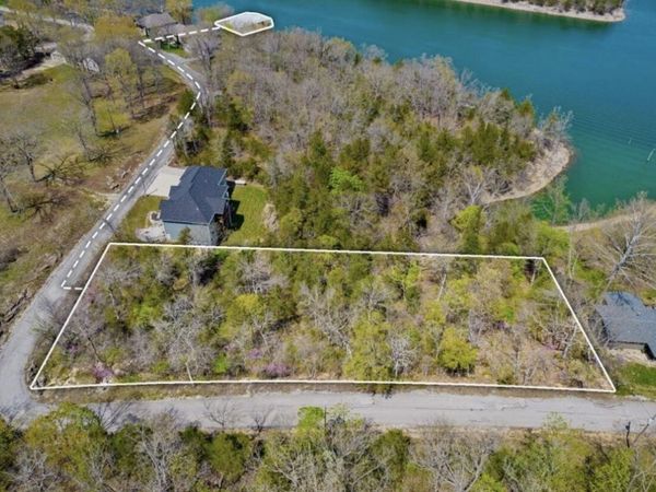 195 Kings Ridge Road, Cape Fair, MO 65624